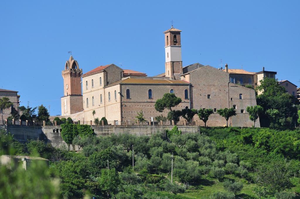 Villa Dei Romanzi Tortoreto Exterior photo